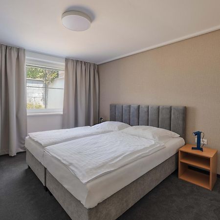 Hotel Taxis Bratislava - New Rooms Exterior foto