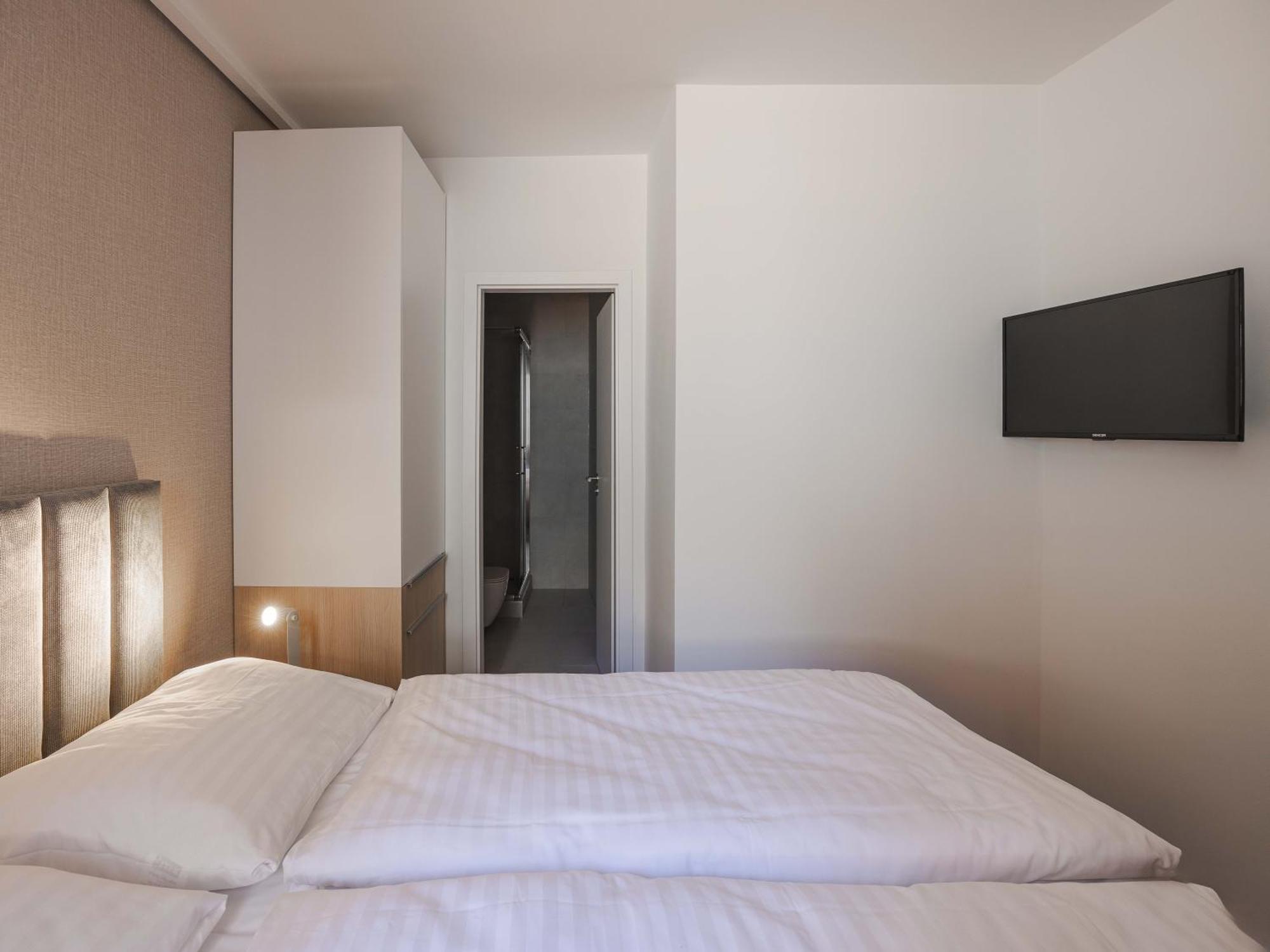 Hotel Taxis Bratislava - New Rooms Exterior foto