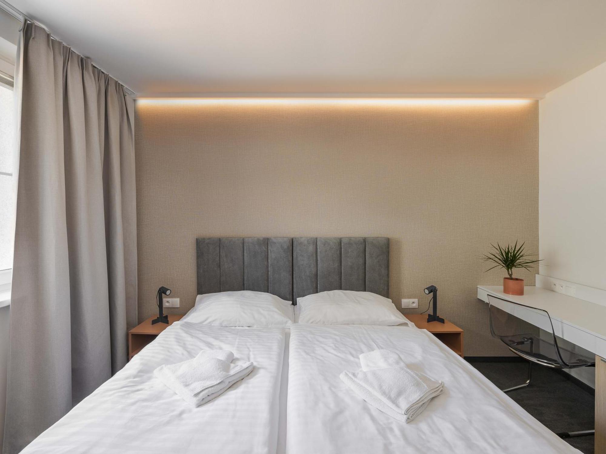 Hotel Taxis Bratislava - New Rooms Exterior foto
